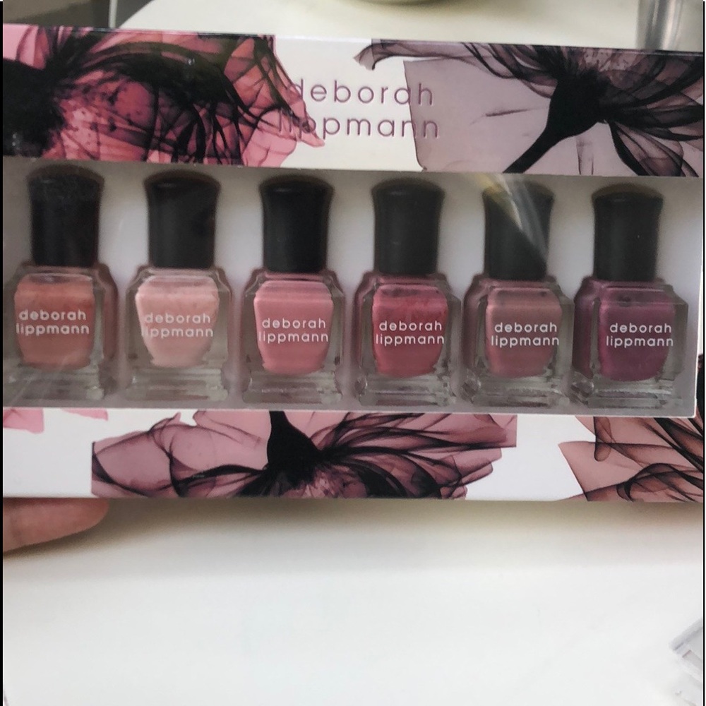 DEBORAH LIPPMANN BED OF ROSES NAIL POLISH SET
